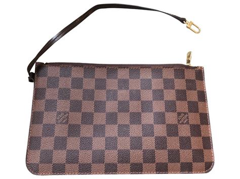 louis vuitton gi 3104|louis vuitton luggage checker.